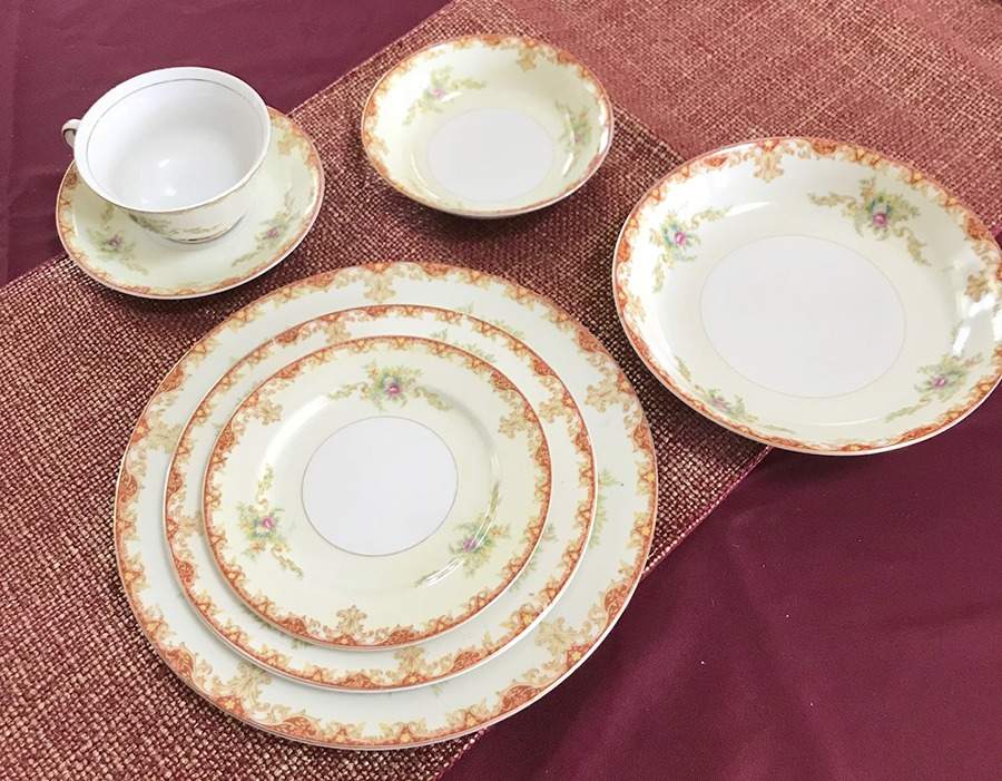 EMP137 Bread & Butter Plate by Empress (Japan)-1