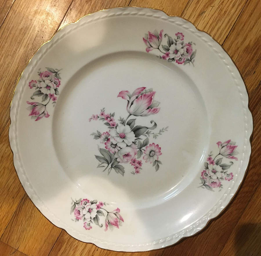 EMB104 Dinner Plate by Embassy (American)-1