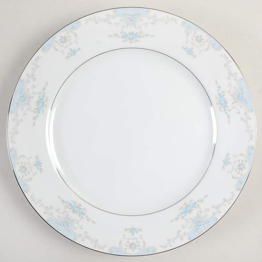 Heirloom Dinner Plate by Fashion Royale-1