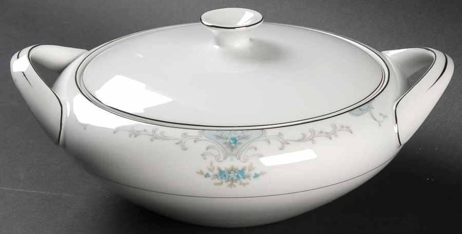Heirloom Round Covered Vegetable by Fashion Royale-1