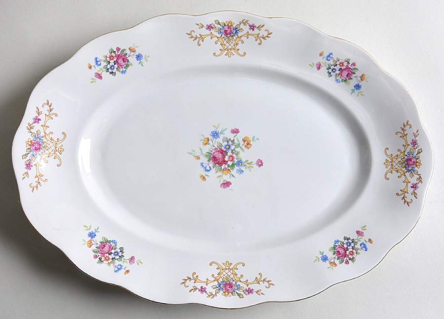 9026 (Thin Trim) 15" Oval Serving Platter by Favolina-Karolina-1