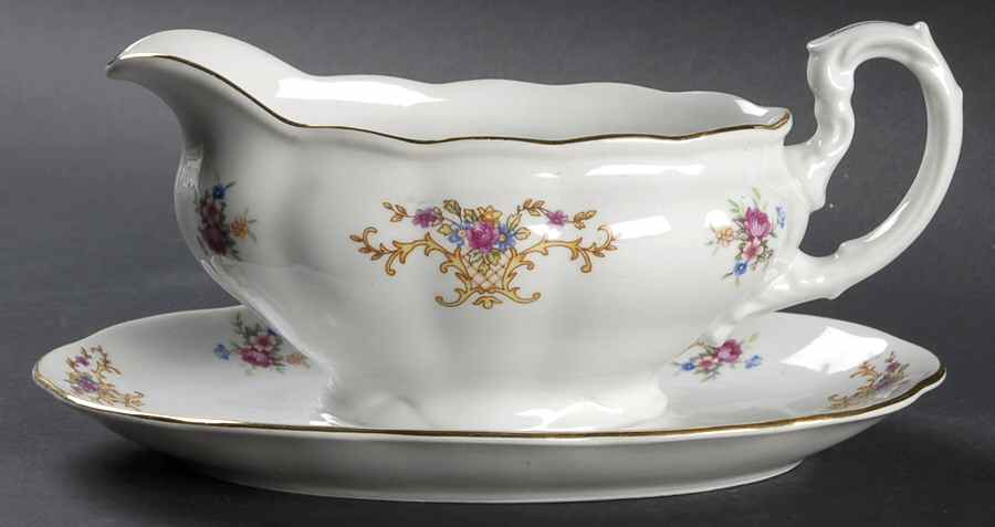 9026 (Thin Trim) Gravy Boat with Attached Underplate by Favolina-Karolina-1