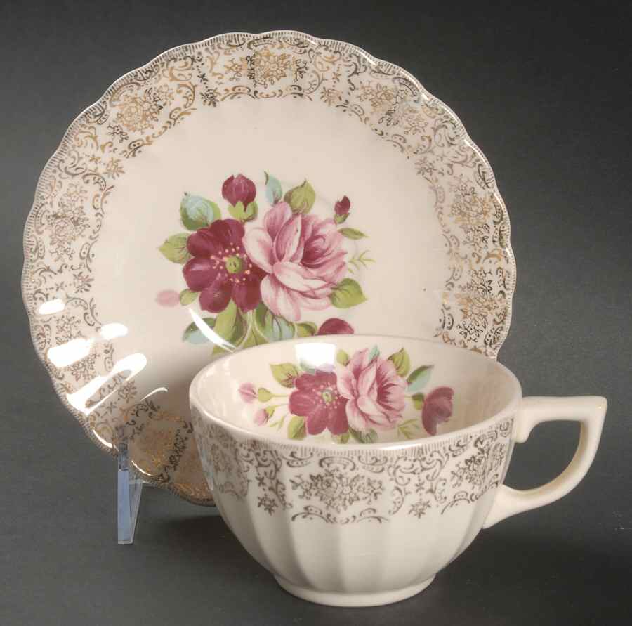 Aristocrat (Scalloped Edge, Fluted Rim) Flat Cup & Saucer Set by Fairbanks Ward-1