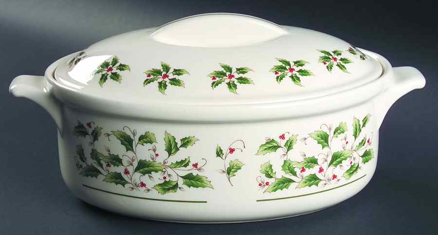 FCJ5 2 Quart Oval Covered Casserole by Fine China of Japan-1