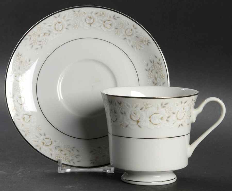 First Love Footed Cup & Saucer Set by Seizan-1