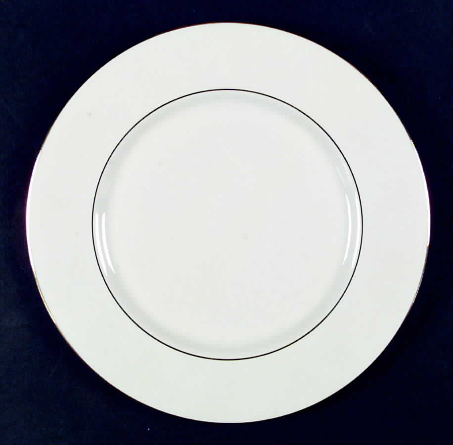 Classic Dignity Gold Dinner Plate by Fine Arts-1