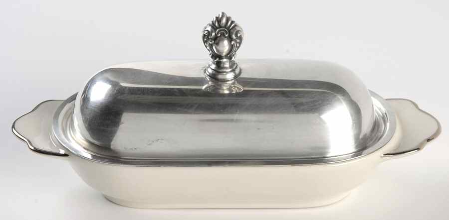 Classic Dignity Platinum 1/4 Lb Covered Butter with Metal Lid by Fine Arts-1