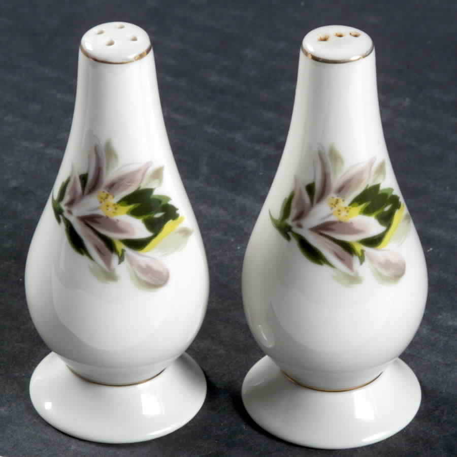 Orange Blossom & Gardenia Salt & Pepper Set by Fine Arts-1