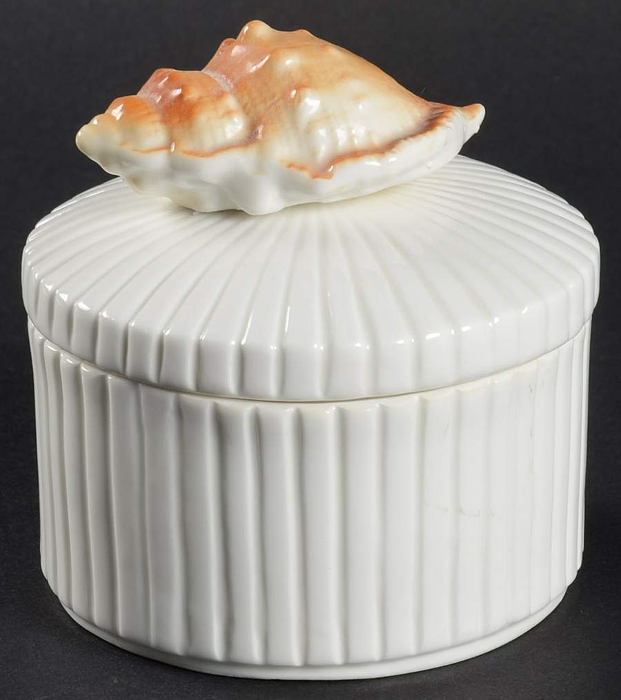 Coquille 3" Round Box & Lid by Fitz and Floyd-1