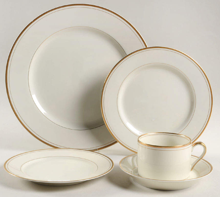 Palais Buff 5 Piece Place Setting by Fitz and Floyd-1