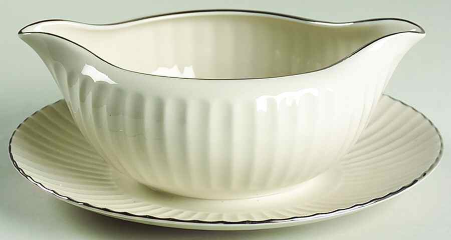 Bellmere Flutes Gravy Boat with Attached Underplate by Flintridge-1