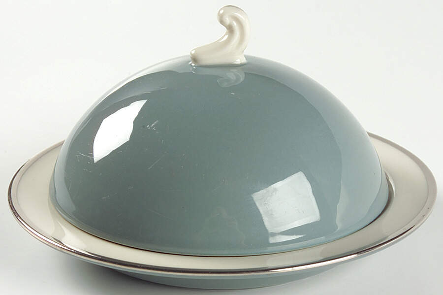 Contessa Peacock Blue (Platinum Trim, Coupe) Round Covered Butter by Flintridge-1