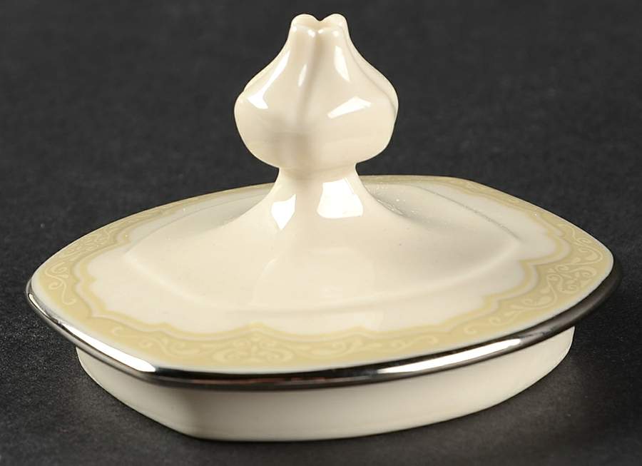 Castile Lid for Creamer by Franciscan-1