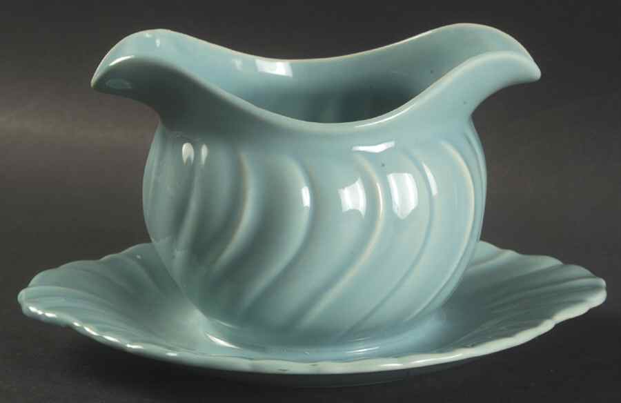 Coronado Aqua Glossy Gravy Boat with Attached Underplate by Franciscan-1