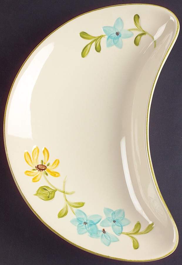 Daisy Crescent Salad Plate by Franciscan-1