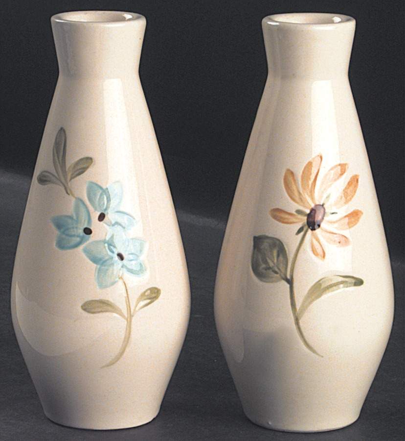 Daisy Oversized Salt & Pepper Set by Franciscan-1