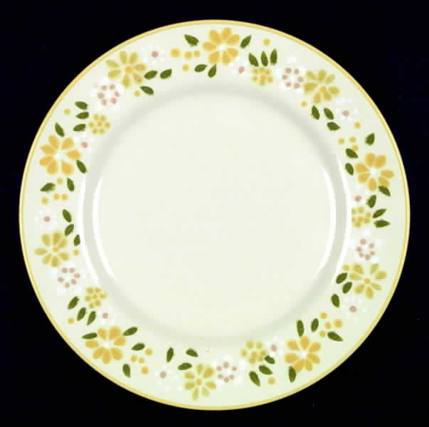 Daisy Wreath Dinner Plate by Franciscan-1