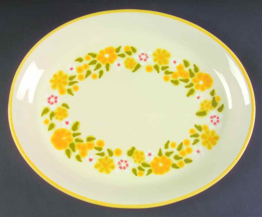 Daisy Wreath 14" Oval Serving Platter by Franciscan-1