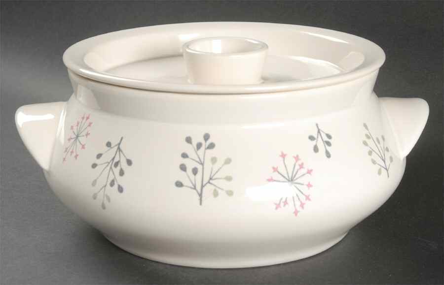 Echo 2 Qt Round Covered Casserole by Franciscan-1