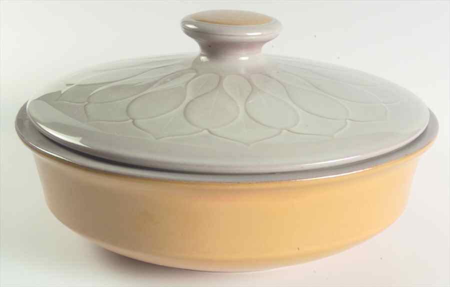 El Dorado 3 Quart Round Covered Casserole by Franciscan-1