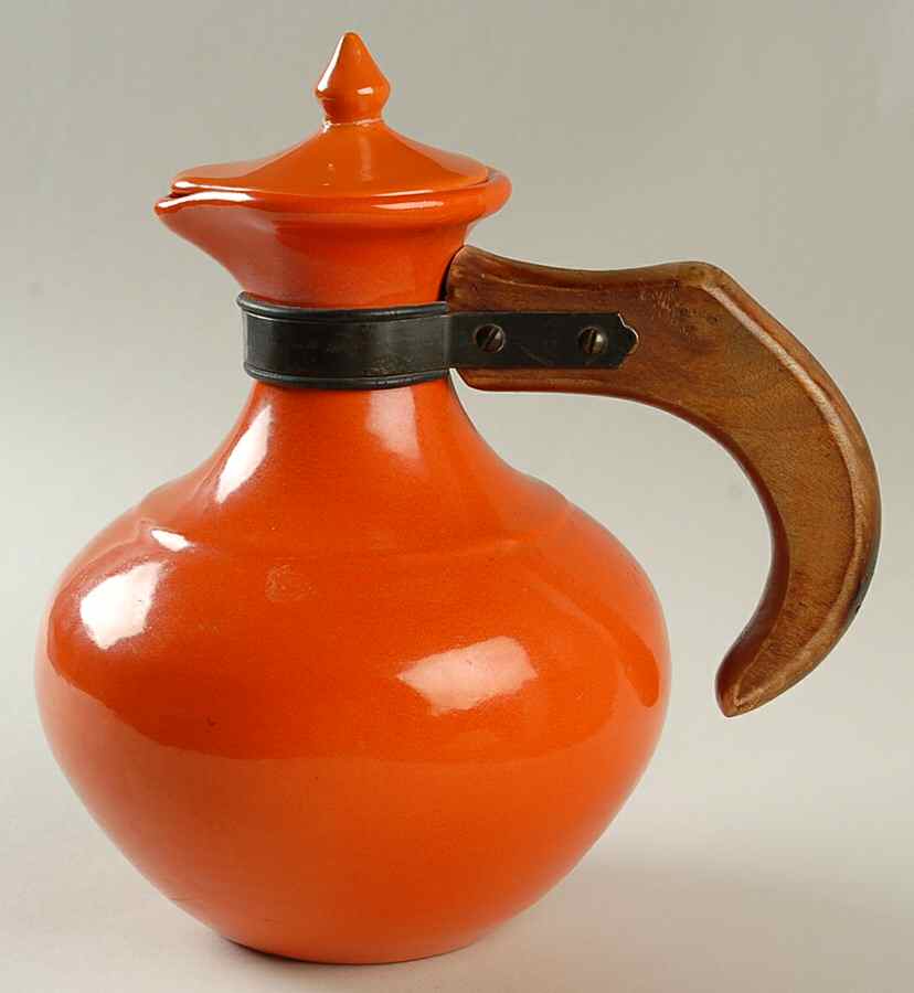 El Patio Red (Glossy) Metal or Wood Handle Carafe & Lid by Franciscan-1