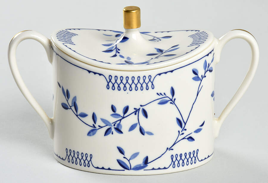 Elsinore Sugar Bowl & Lid by Franciscan-1