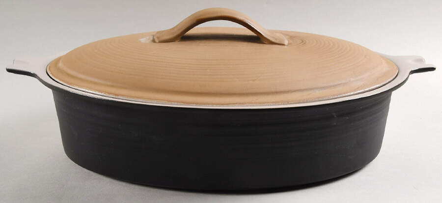 Gourmet 5 Quart Covered Oval Baker by Franciscan-1