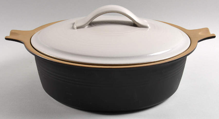 Gourmet 4 Quart Round Covered Casserole by Franciscan-1