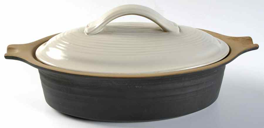Gourmet 11" Oval Baker & Lid by Franciscan-1