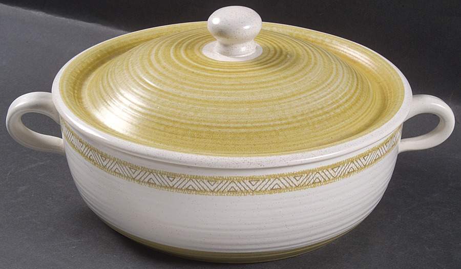 Hacienda Green 2 Qt Round Covered Casserole by Franciscan-1