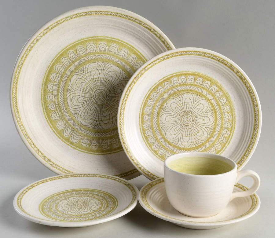 Hacienda Green 5 Piece Place Setting by Franciscan-1