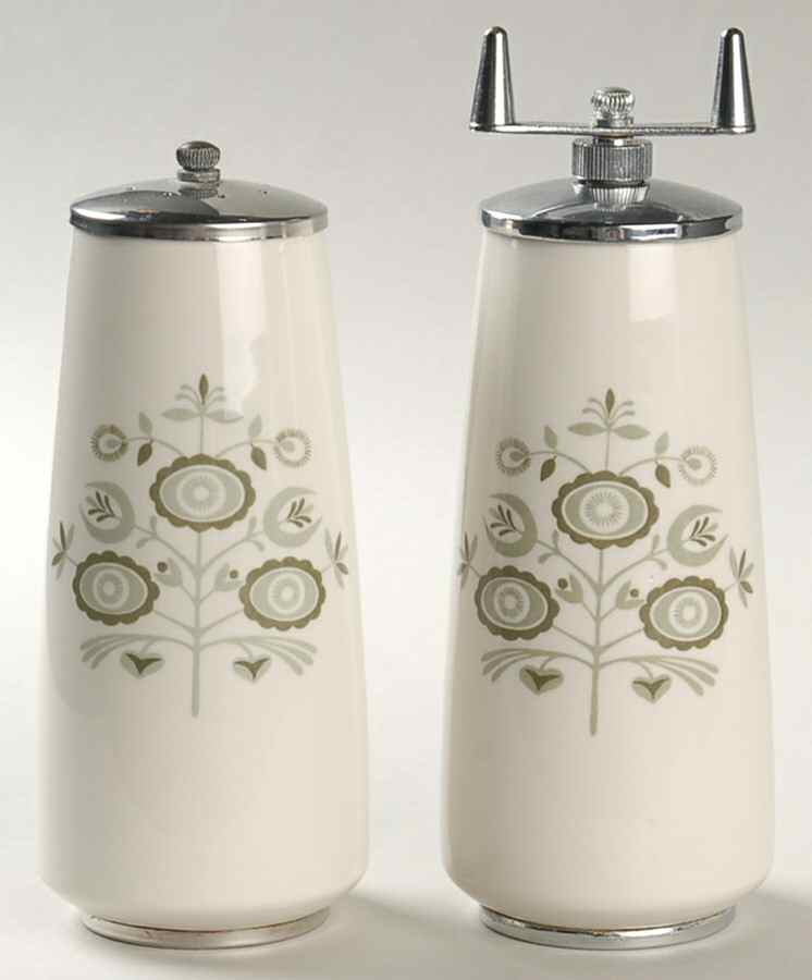 Heritage Salt Mill & Pepper Mill Set by Franciscan-1