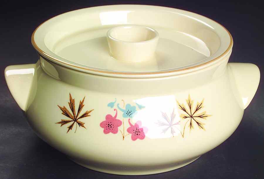 Larkspur 2 Qt Round Covered Casserole by Franciscan-1