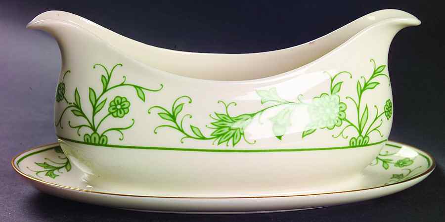 Lorraine Green Gravy Boat with Attached Underplate by Franciscan-1