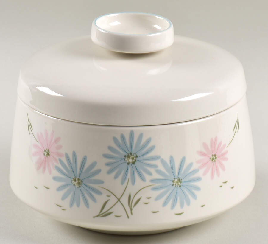 Maytime 1.25 Qt Round Covered Casserole by Franciscan-1