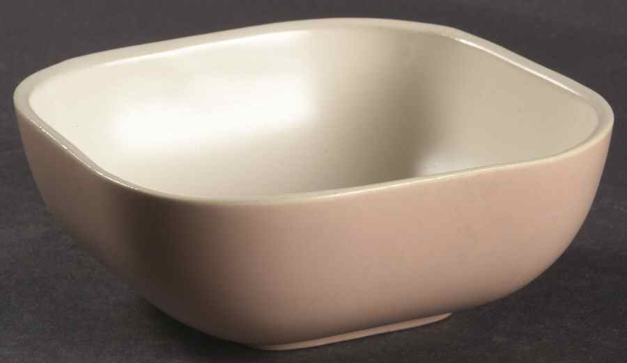 Metropolitan Coral Fruit/Dessert (Sauce) Bowl by Franciscan-1