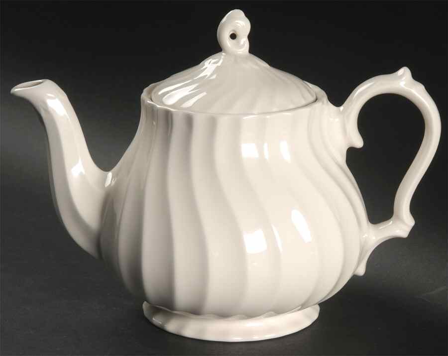 Old Chelsea Teapot & Lid by Franciscan-1