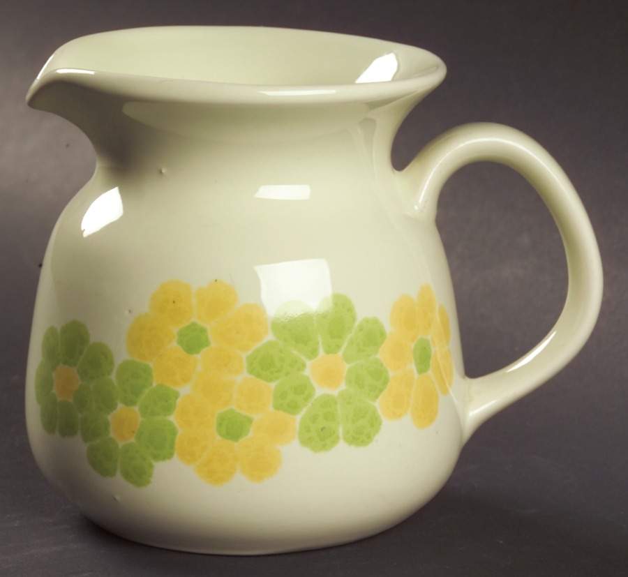 Picnic Creamer by Franciscan-1