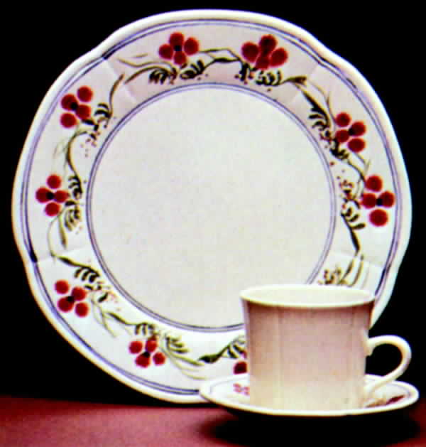 Poppy Berries Dinner Plate by Franciscan-1