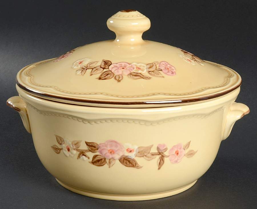 Rosette 2 Qt Round Covered Casserole by Franciscan-1