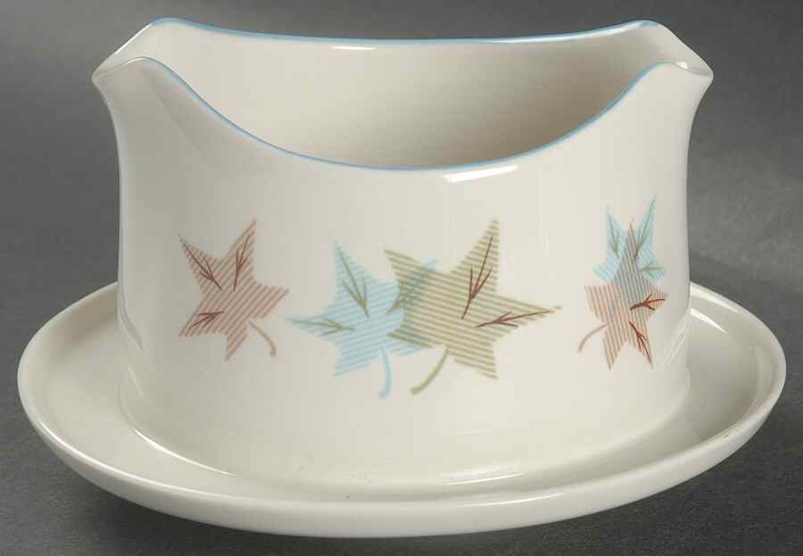Sycamore Gravy Boat with Attached Underplate by Franciscan-1