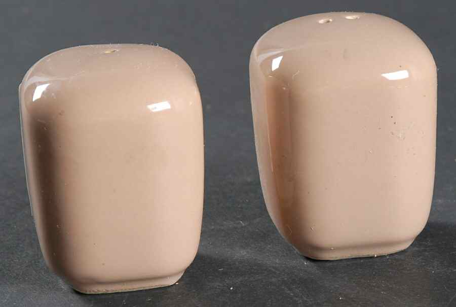 Tiempo Coral Tan (Pebble) Salt & Pepper Set by Franciscan-1