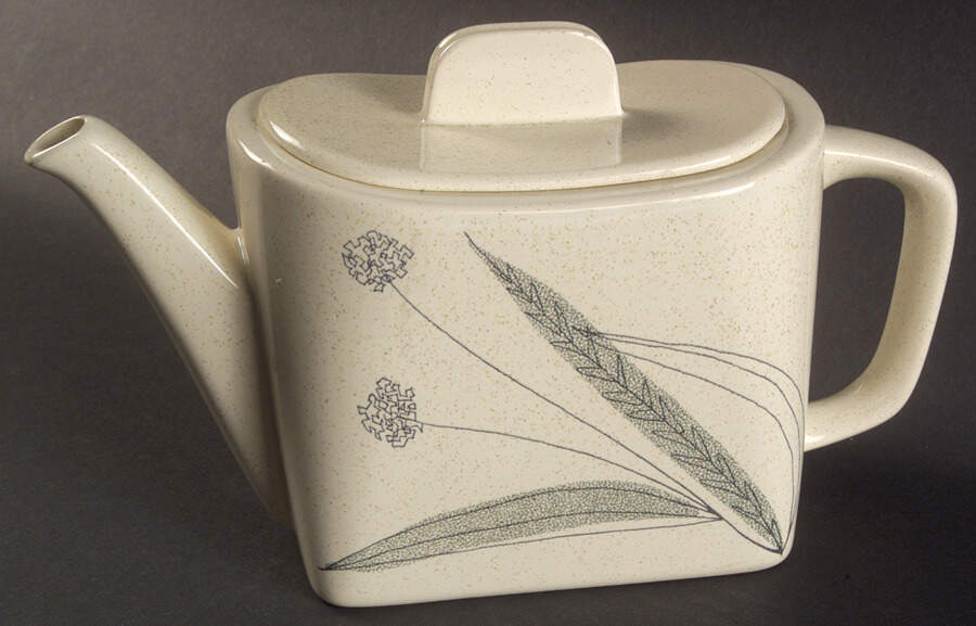 Trio Teapot & Lid by Franciscan-1
