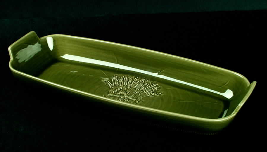 Wheat Green (Winter Green) Bread Tray by Franciscan-1