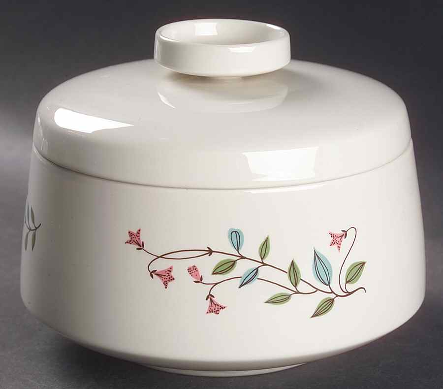 Winsome 1.75 Qt Round Covered Casserole by Franciscan-1