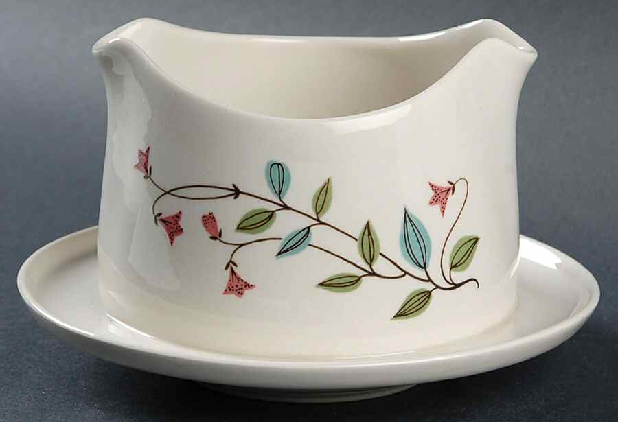 Winsome Gravy Boat with Attached Underplate by Franciscan-1