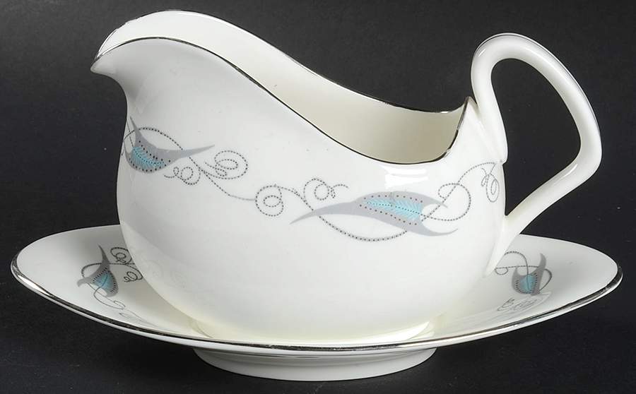 Celeste Gravy Boat & Underplate by Foley-1