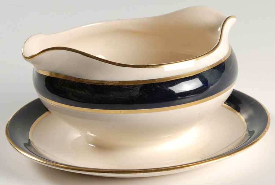 Imperial Gravy Boat with Attached Underplate by Fondeville-1