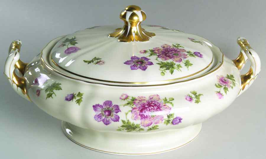 Barbara Round Covered Vegetable by Franconia-Krautheim & Adelburg-1