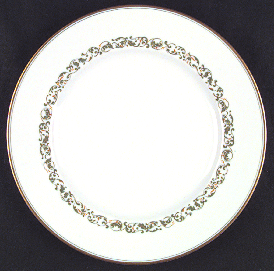 Camelot Dinner Plate by Franconia-Krautheim & Adelburg-1